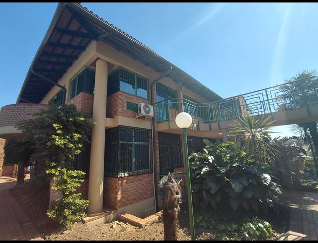 98M² OFFICE TO LET IN HALFWAY GARDENS